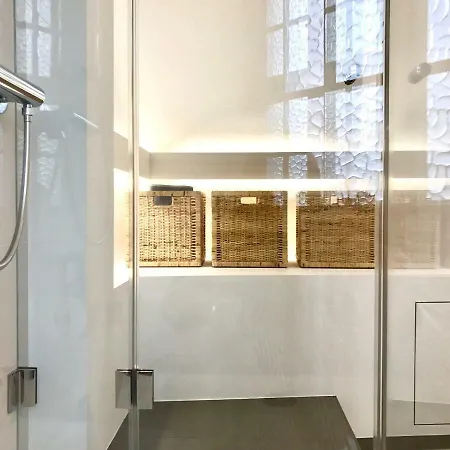 Townhouse Apartment *