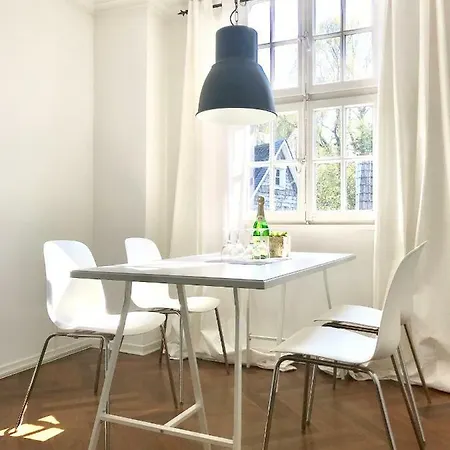 Townhouse Apartment *